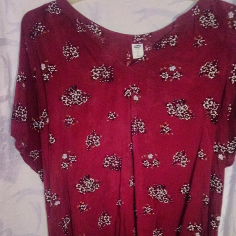 Old Navy top